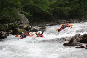 canoaraft en el sella, asturias