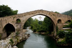 puente romano de cangas de onís